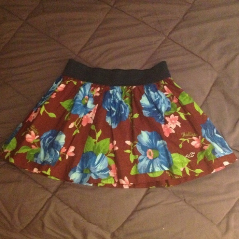 Floral Spring Fling Short Ruffle Skirt